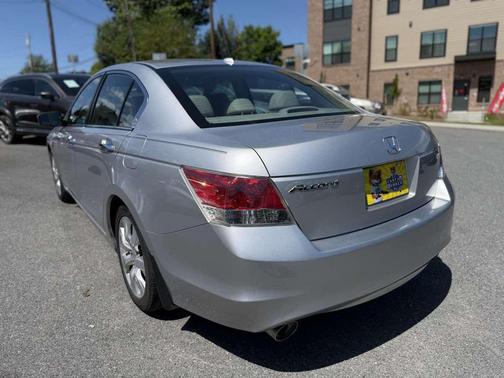 Alabaster Silver Metallic 2009 Honda Accord EX-L