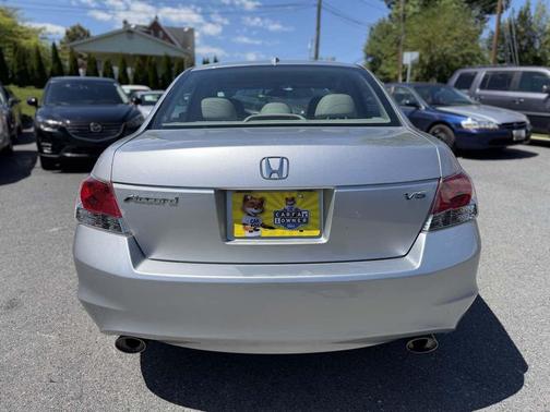 Alabaster Silver Metallic 2009 Honda Accord EX-L