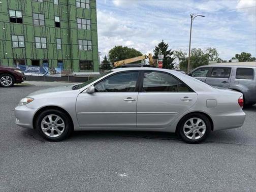2005 Toyota Camry XLE V6