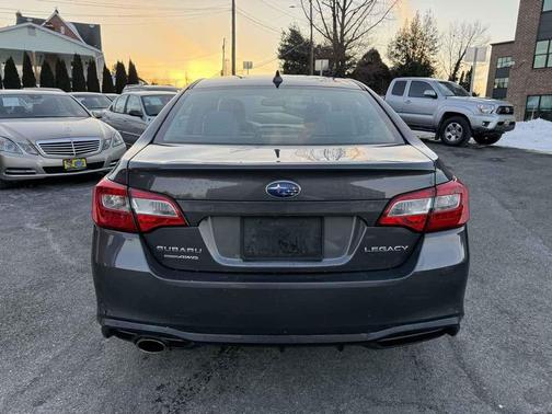 2018 Subaru Legacy Premium