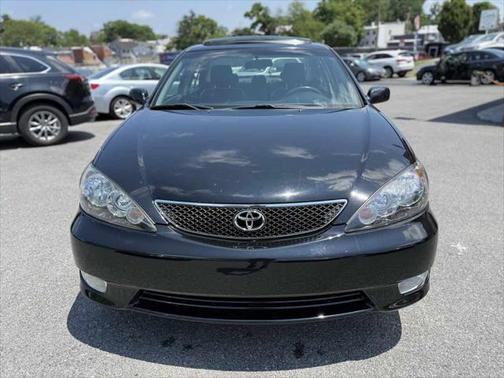 2005 Toyota Camry SE V6