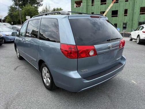 2006 Toyota Sienna LE