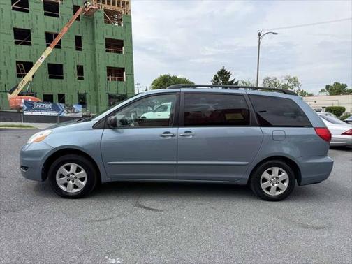 2006 Toyota Sienna LE