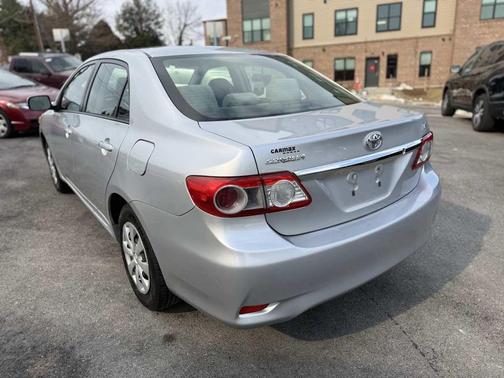 2011 Toyota Corolla LE