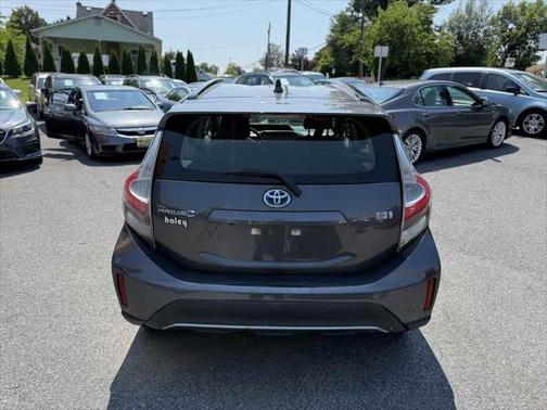 2018 Toyota Prius c Two