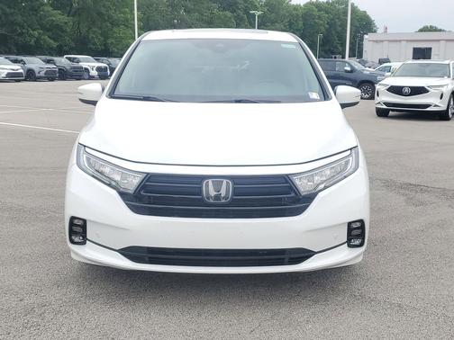 Platinum White Pearl 2023 Honda Odyssey Touring
