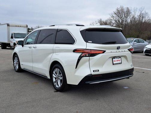 2021 Toyota Sienna Limited 7-Passenger