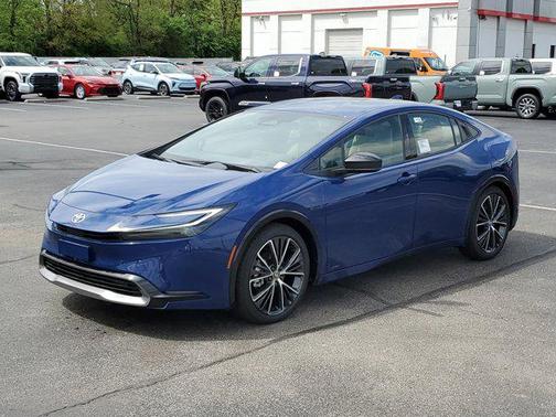 2025 Toyota Prius XLE