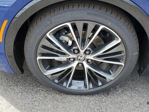 2025 Toyota Prius XLE