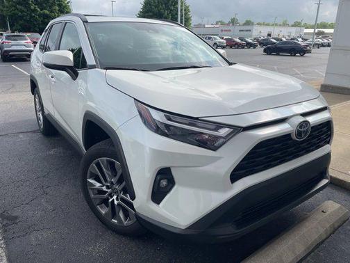2022 Toyota RAV4 XLE Premium
