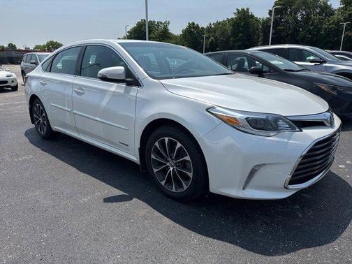 2016 Toyota Avalon Hybrid XLE Premium