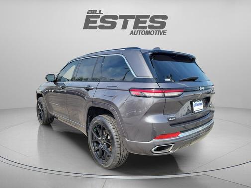 Baltic Gray Metallic Clearcoat 2022 Jeep Grand Cherokee Overland