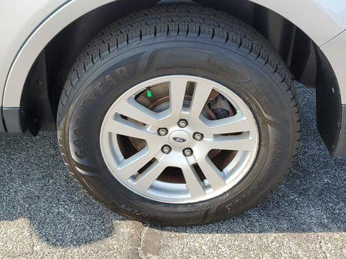 2012 Ford Edge SE