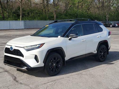 2022 Toyota RAV4 Hybrid SE
