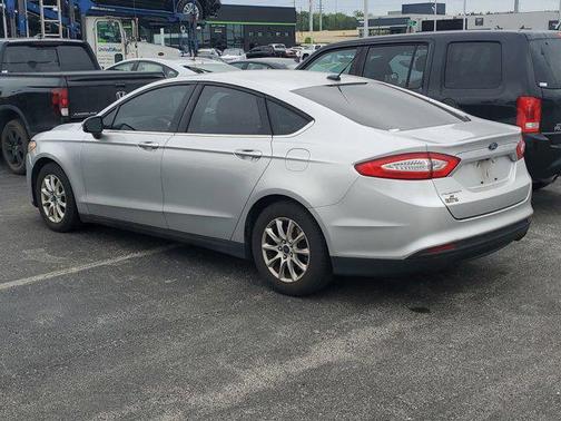 2016 Ford Fusion S