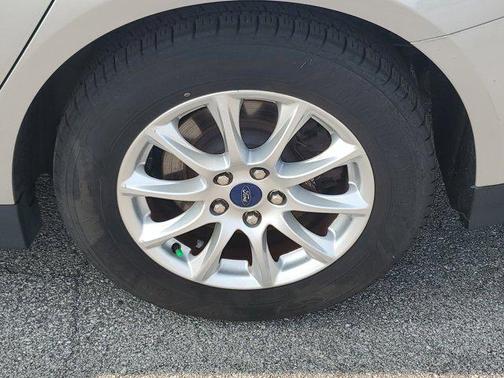 2016 Ford Fusion S