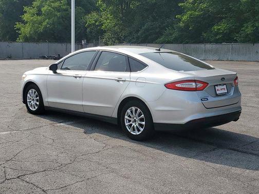 2016 Ford Fusion S
