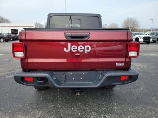 Snazzberry Pearlcoat 2021 Jeep Gladiator Overland