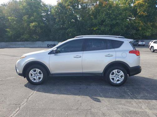 2014 Toyota RAV4 LE