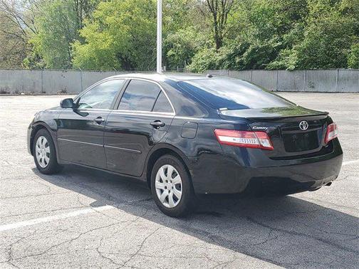 2010 Toyota Camry LE