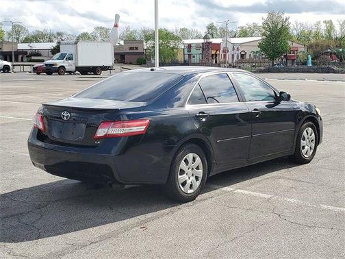 2010 Toyota Camry LE