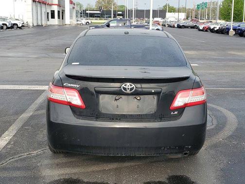 2010 Toyota Camry LE