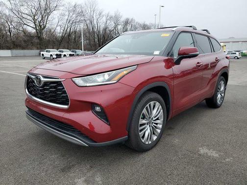 2023 Toyota Highlander Platinum