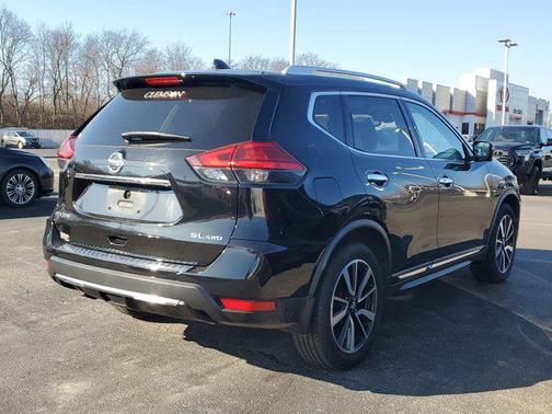 2017 Nissan Rogue SL