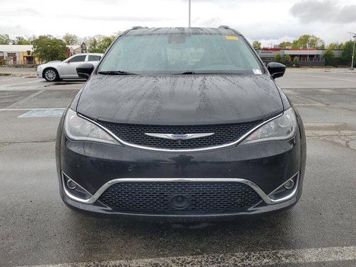 2018 Chrysler Pacifica Touring-L