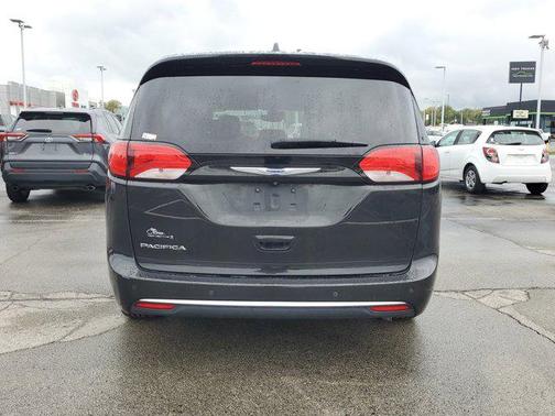 2018 Chrysler Pacifica Touring-L