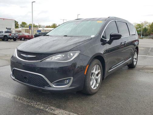 2018 Chrysler Pacifica Touring-L