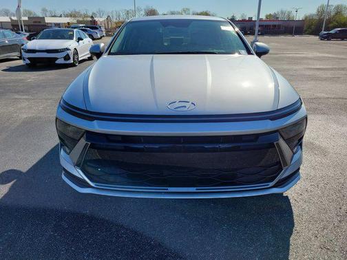 Aero Silver 2024 Hyundai SONATA SEL