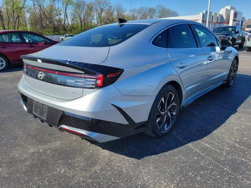 Aero Silver 2024 Hyundai SONATA SEL