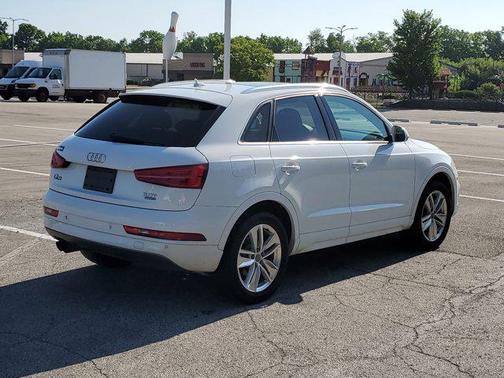 2017 Audi Q3 2.0T Premium Plus