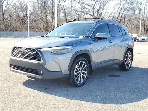 2022 Toyota Corolla Cross XLE
