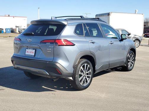2022 Toyota Corolla Cross XLE