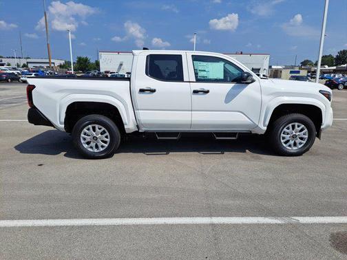 2025 Toyota Tacoma SR