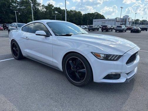 2016 Ford Mustang EcoBoost Premium