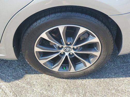 2016 Toyota Avalon Hybrid XLE Premium