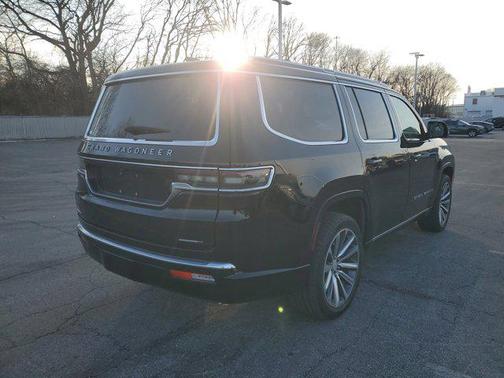 2022 Jeep Grand Wagoneer Series I 4x4