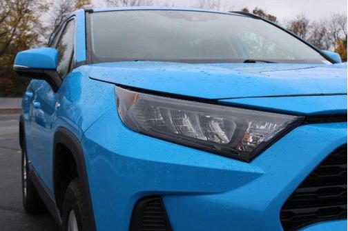 2020 Toyota RAV4 Hybrid LE