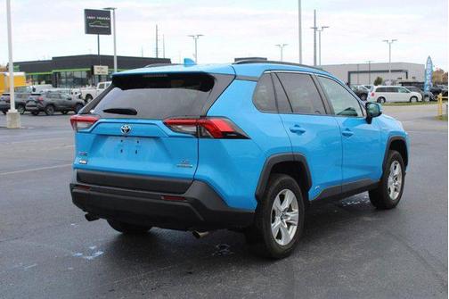 2020 Toyota RAV4 Hybrid LE
