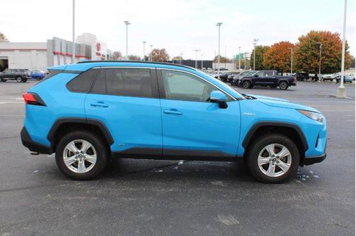 2020 Toyota RAV4 Hybrid LE