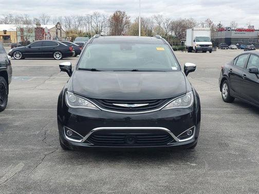 2018 Chrysler Pacifica Hybrid Limited