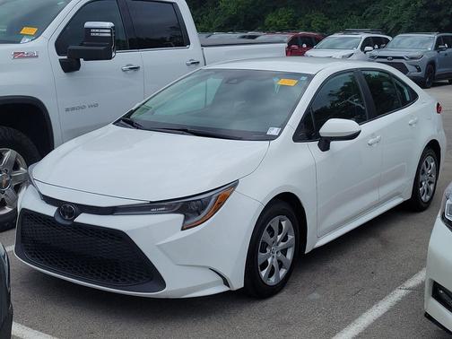 Super White 2021 Toyota Corolla LE