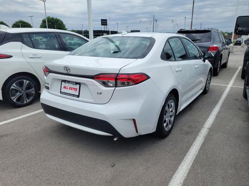 Super White 2021 Toyota Corolla LE