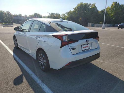 2021 Toyota Prius XLE