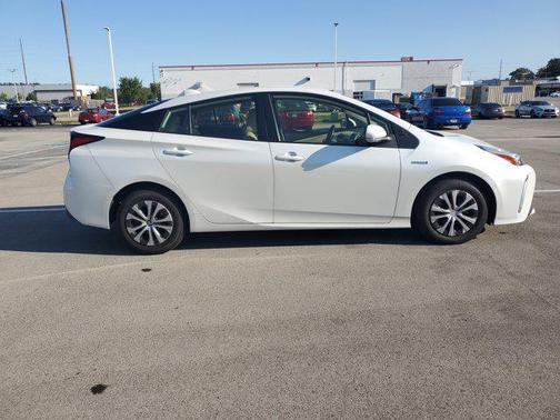 2021 Toyota Prius XLE