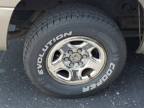 2003 Chevrolet Silverado 1500 LS