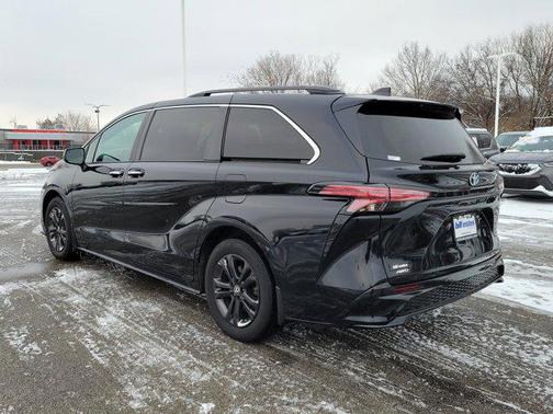 2024 Toyota Sienna XSE 7 Passenger